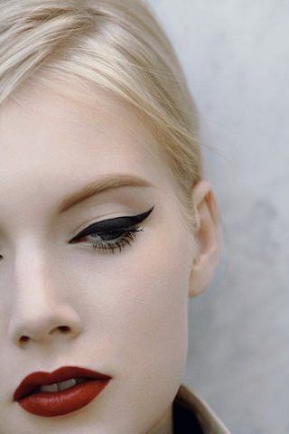 Cat eye liner is one of the most classic looks in beauty history and it continues to inspire us today.