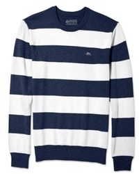 Бело-темно-синий свитер с круглым вырезом в горизонтальную полоску