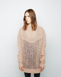 Светло-коричневый вязаный свободный свитер