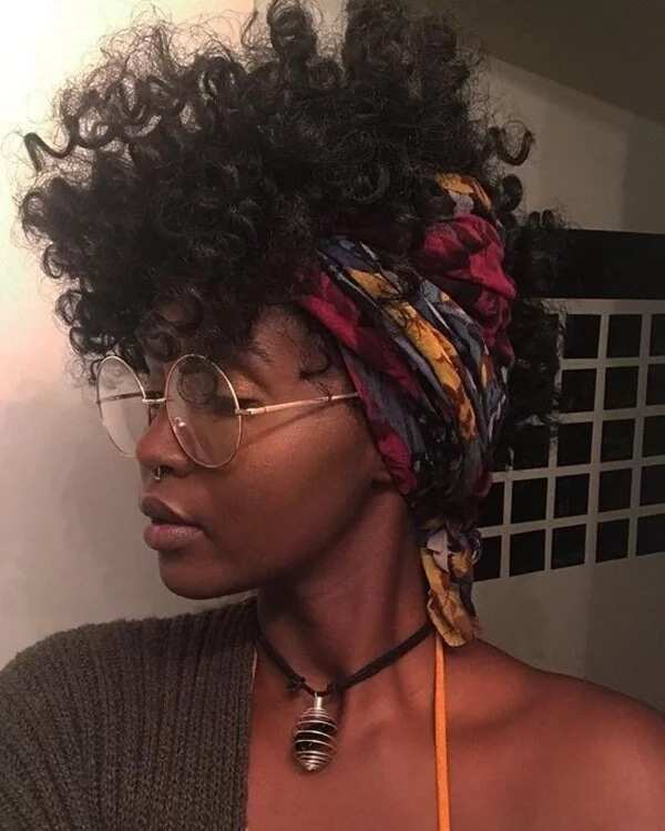 Headscarf Mohawk curls