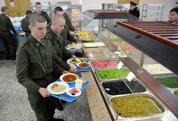 Обед в армии