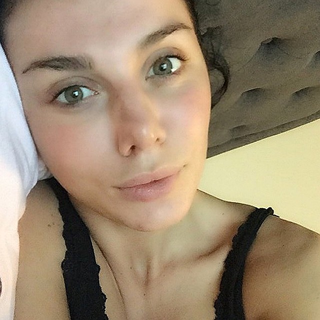 32-летняя бывшая «ВИА Гра» Анна Седокова любит делать фото, только что проснувшись. А вам слабо? Фото: СОЦСЕТИ